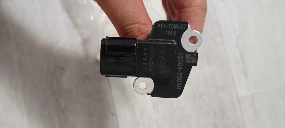 Датчик расхода воздуха Prado,Hilux,Surf