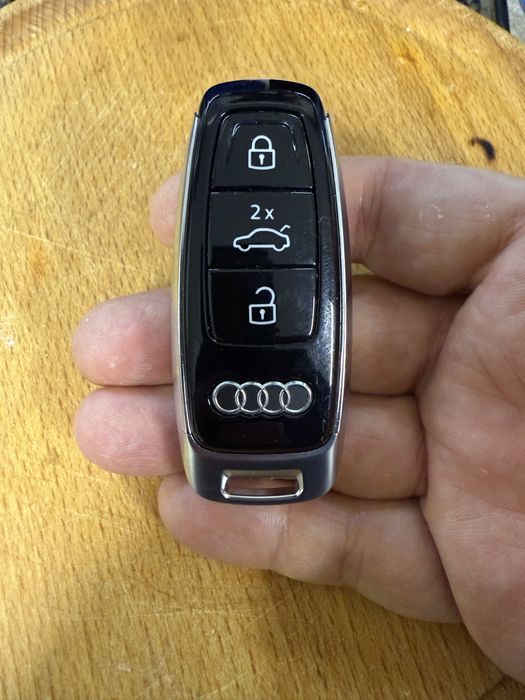 Ключ за автомобил Ауди