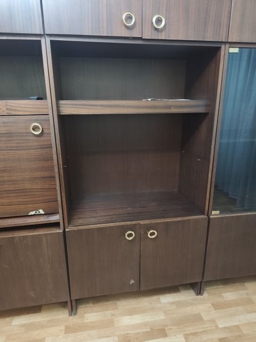 Стенка в гостиную