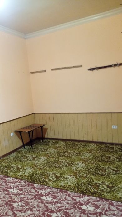 Сдаётся в аренду квартира для парней.Удобное расположение.