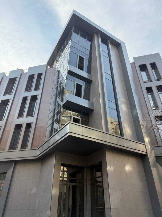Продаётся инвестиционное здание в Мирзо-Улугбекском районе | 4 200 м²