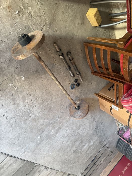 Продам штангу 28кг+самодельные гантели.