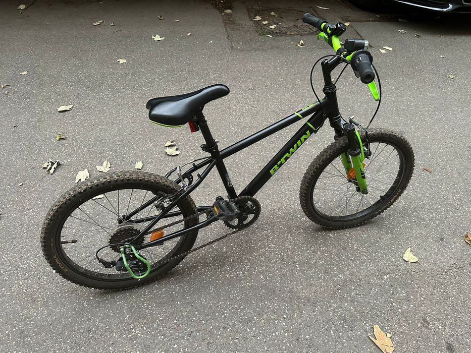 Vând bicicleta BTWIN 20’