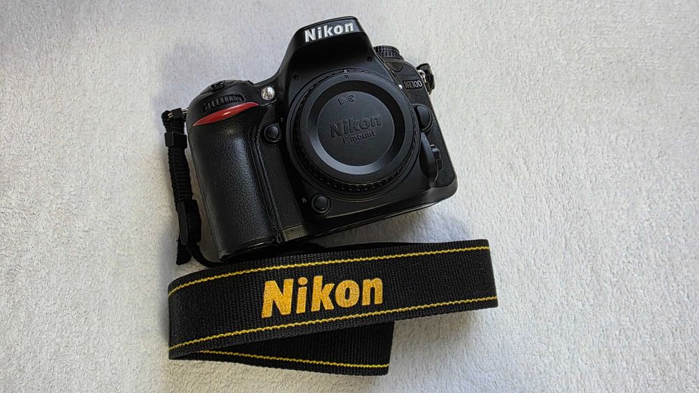 Nikon D7100 – за части / неработещ, много запазен, 25k кадъра