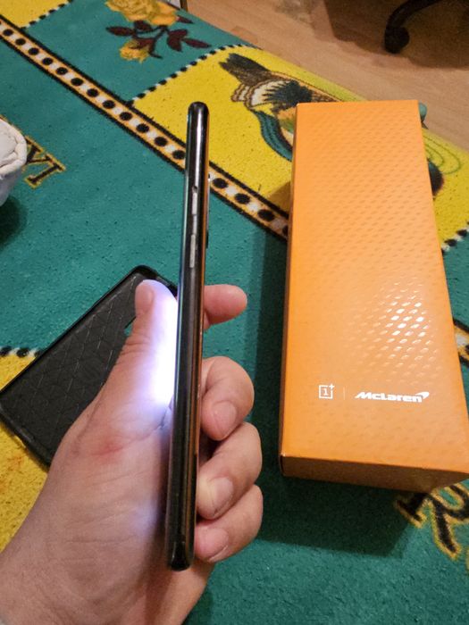 One plus 7 t pro McLaren edition