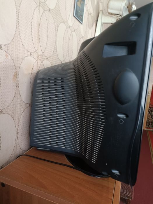 Продам два телевизора на запчасти