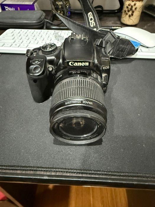 DSLR Canon EOS 400D si obiectiv 18-55mm