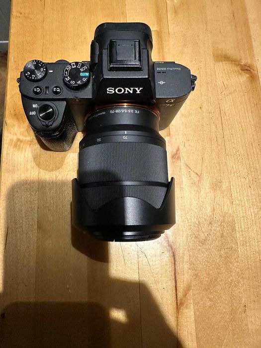 Camera foto DSLR mirorles SONY a7II obiectiv SONY