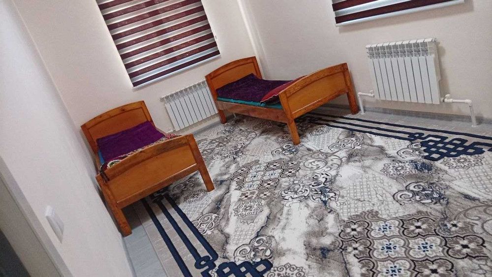 Kogon shahar mazkazida joylashgan 3 xonalik uy ijaraga beriladi