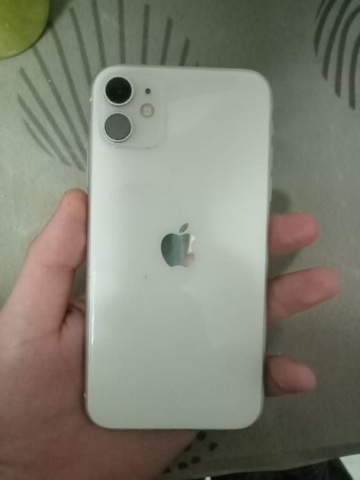 Обменяю Iphone 11