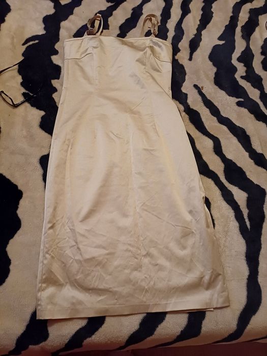 Елегантна рокля SISLEY