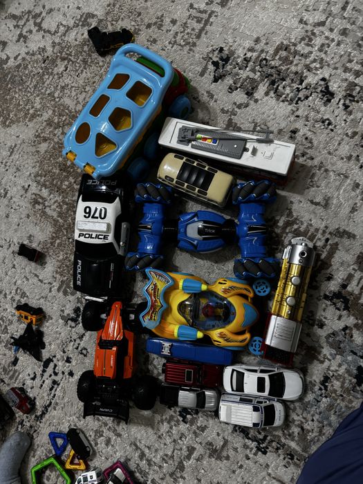 Игрушки машинки как новые