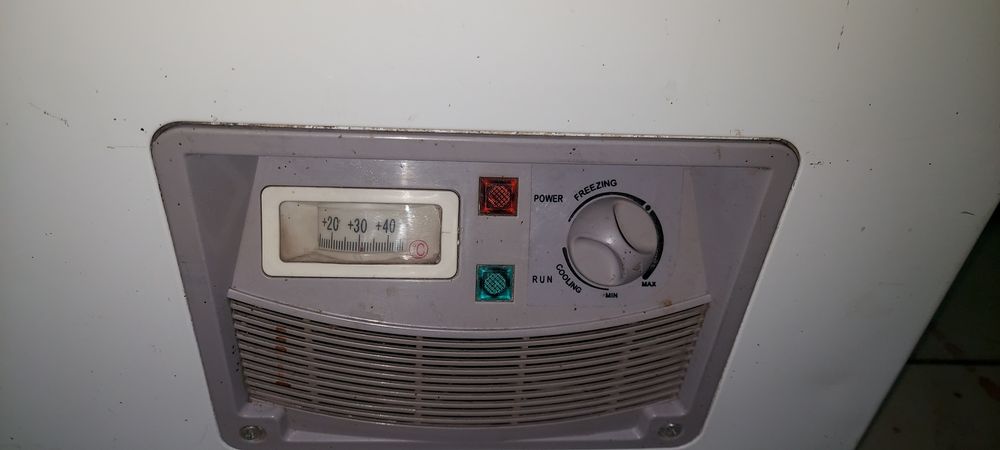 Продам морозильную камеру