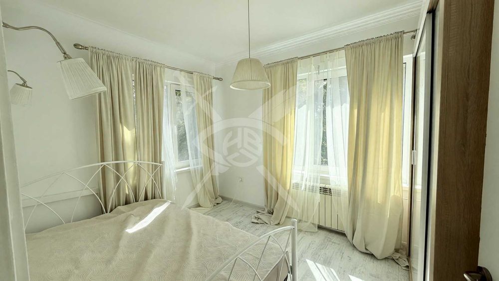 Дава се под наем Тристаен апартамент в София, Оборище - 70 кв.м за 1100 € - Снимка #8