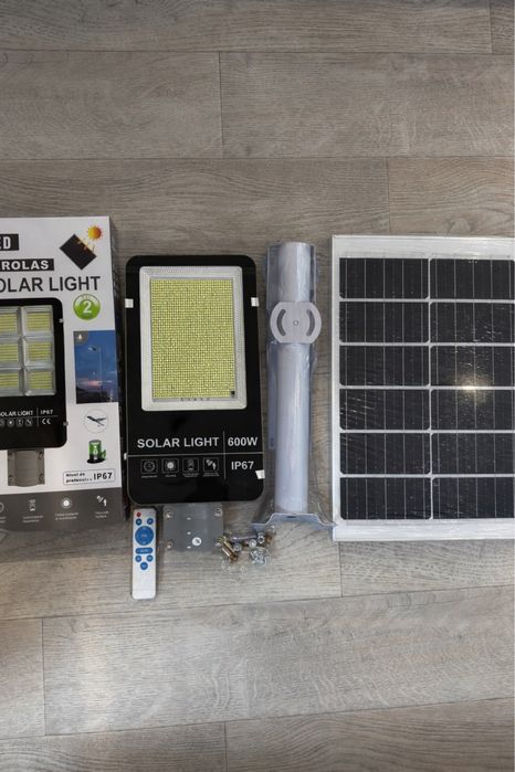 Quyoshli projektorlar 600W