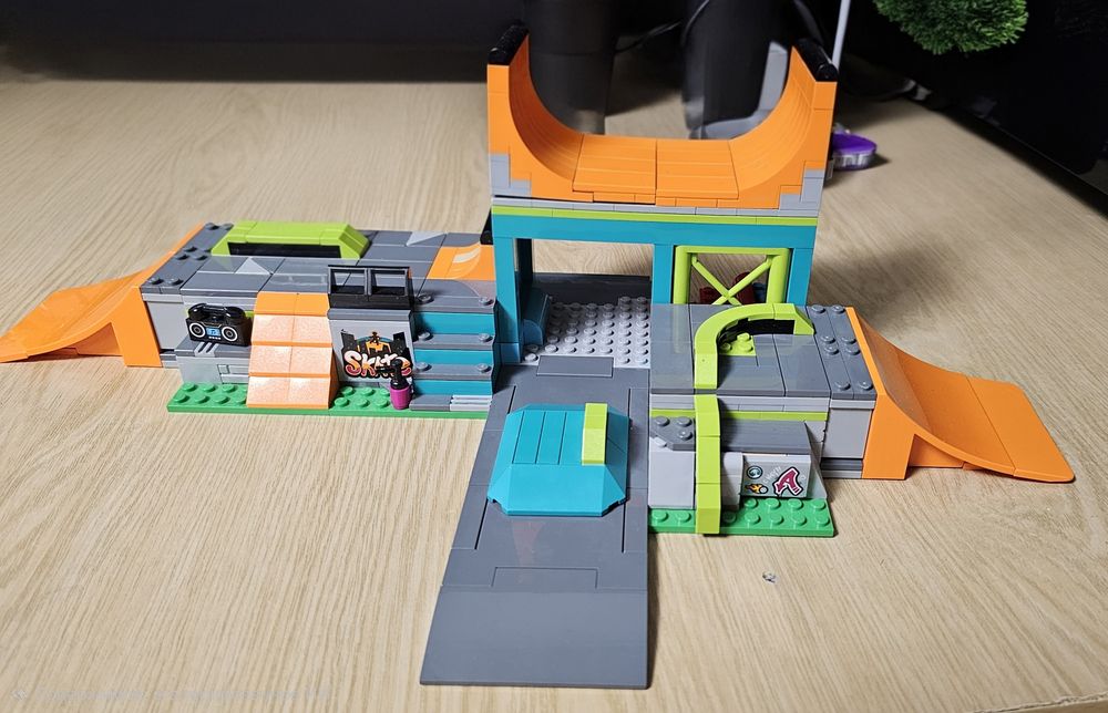 LEGO 60364 Уличный скейт-парк