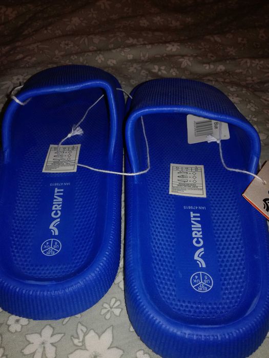 Papuci albastri marca CriVit Marime 37-38 casuel Baie Plaja