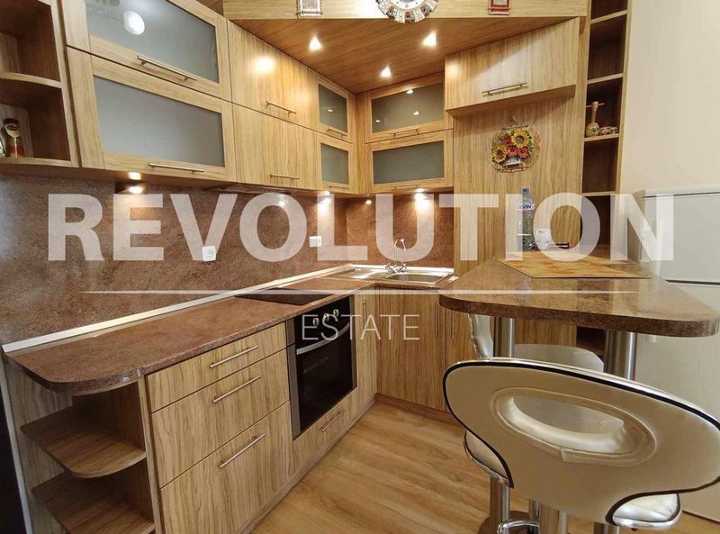 Двустаен апартамент в района на Общината!