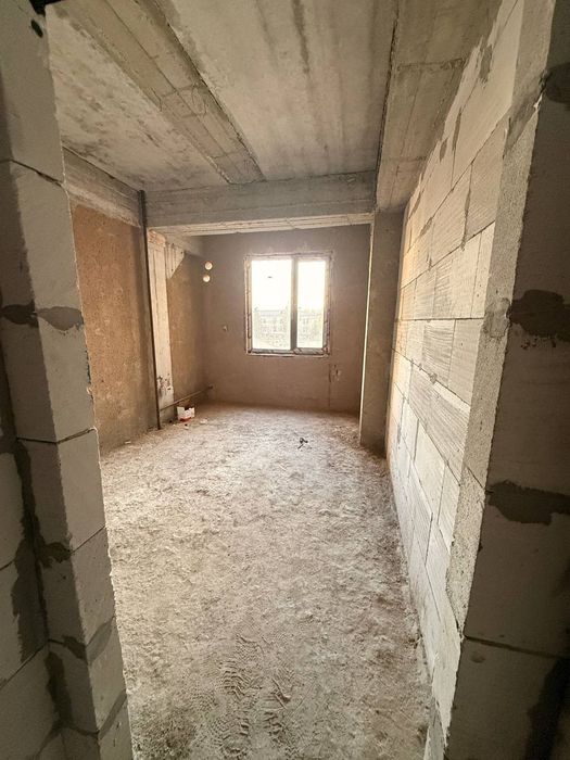 Срочно продаётся 2-ух комнатная квартира