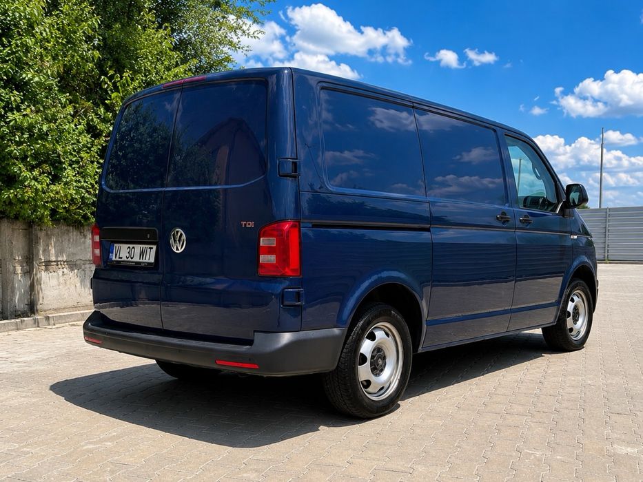 Volkswagen Transporter 2.0 TDI  – DSG – Tracțiune față –