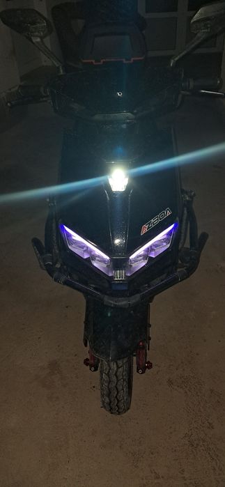 Elektron skuter Azboa