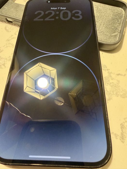 iPhone 14 Pro Max - безупречен