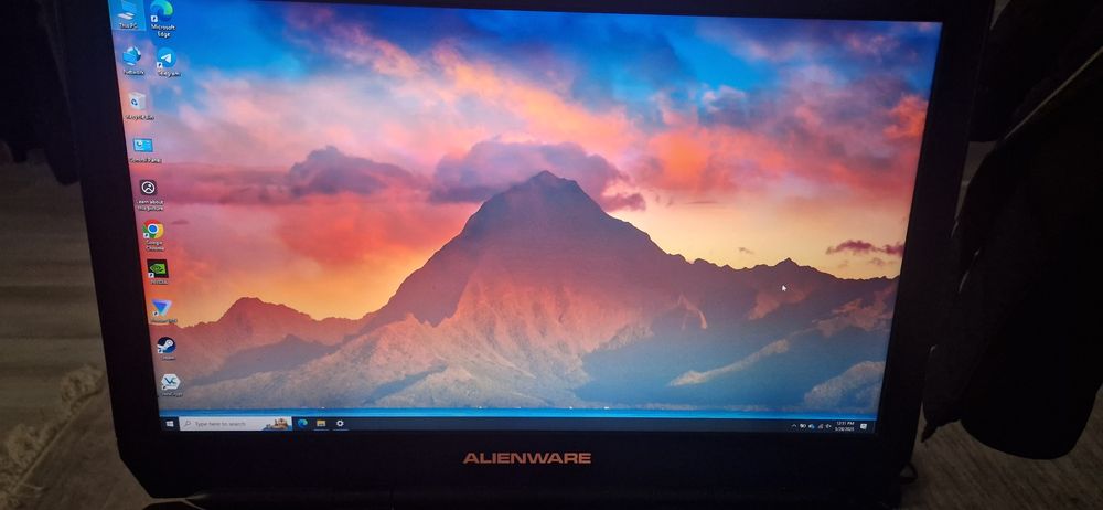 Alienware 17 R3 Gaming Laptop