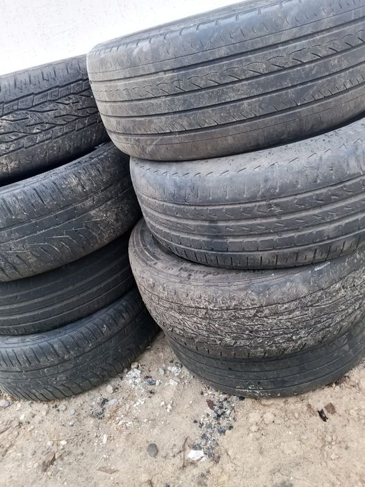 Продам резину 215/50/17