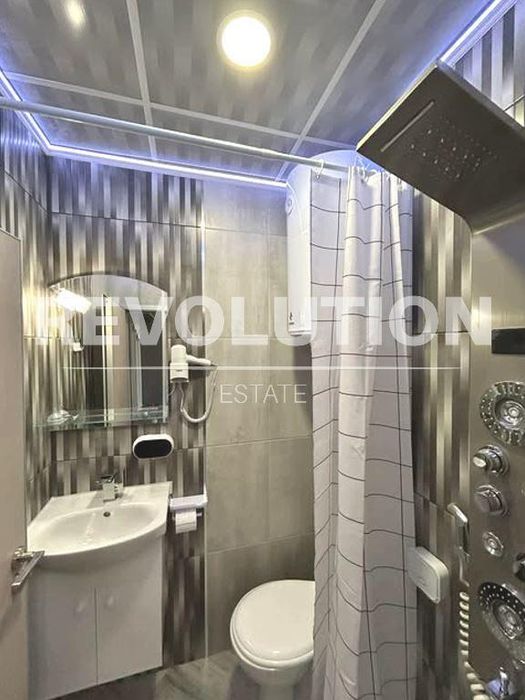 Дава се под наем Двустаен апартамент в Варна, Левски - 66 кв.м за 548.25 € - Снимка #5