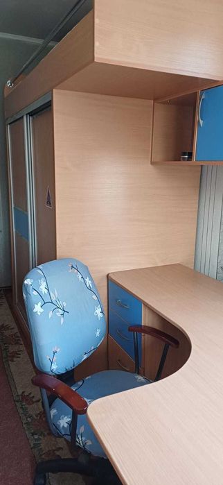 Спальный гарнитур для подростка