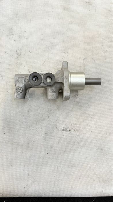 Централна спирачна помпа БМВ