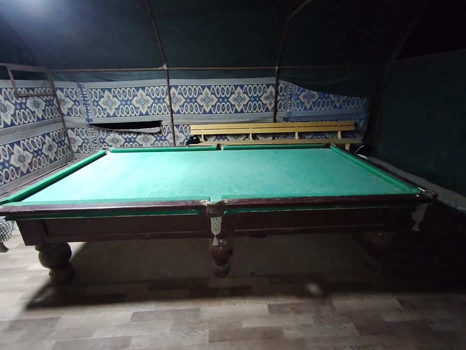 Miramir bilyard. Bilyart. Bilyard. Kiy. Sharlari bilan