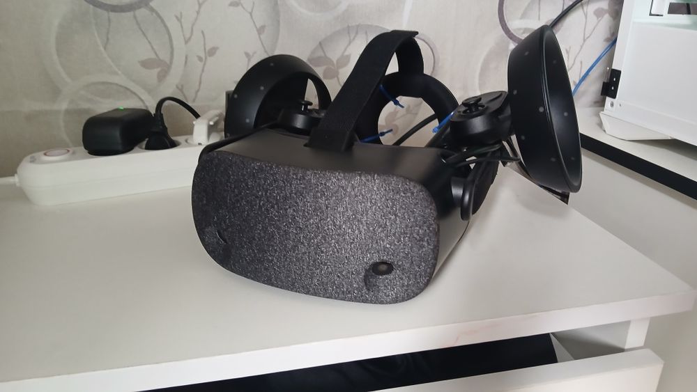 Продаю Вр шлем HP Reverb VR Headset