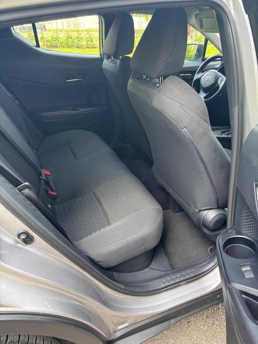Toyota C-HR Hybrid 1.8