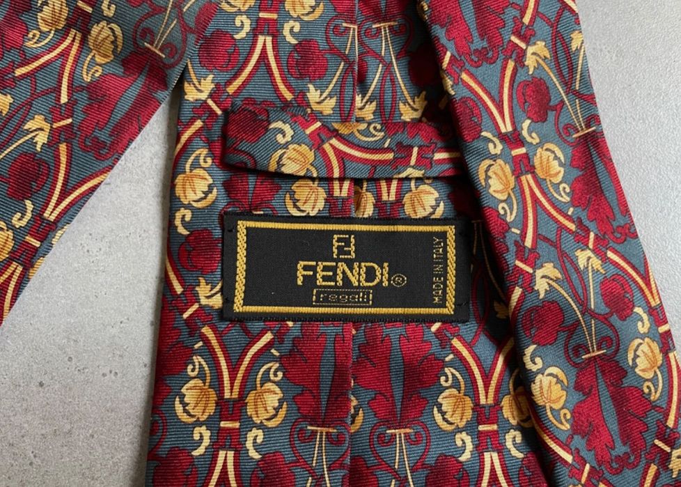 FENDI вратовръзка