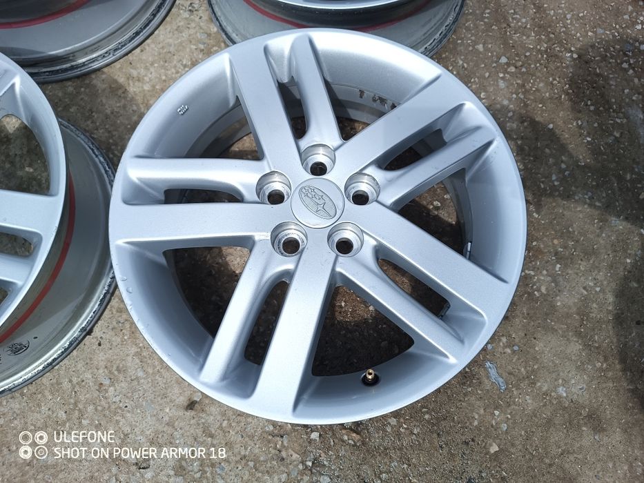 Toyota Yaris, Subaru Trezia 16 цола