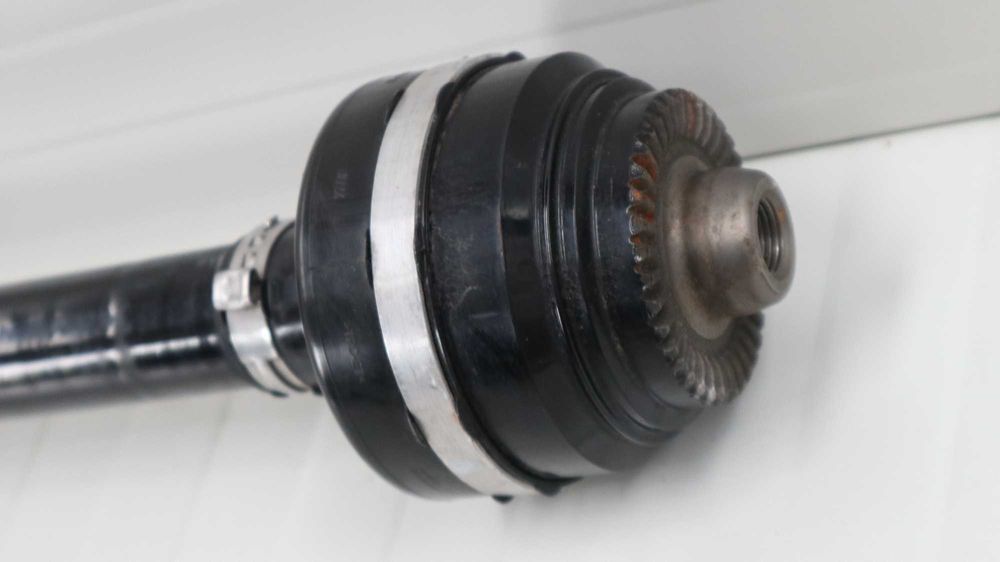 Задна дясна полуоска БМВ Х5 Г05 Х6 Г06 4.0 Бензин BMW G05 G06 4.0IX