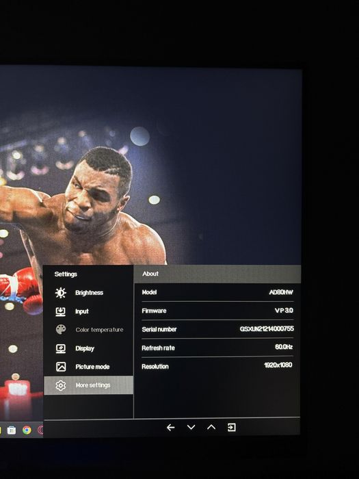 Vand monitor 27 inch