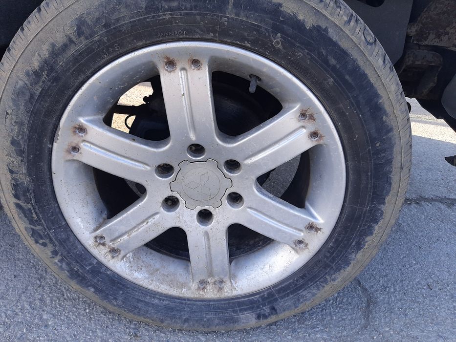 За части Mitsubishi Pajero sport 2500 кубика дизел ръчни скорости 2005