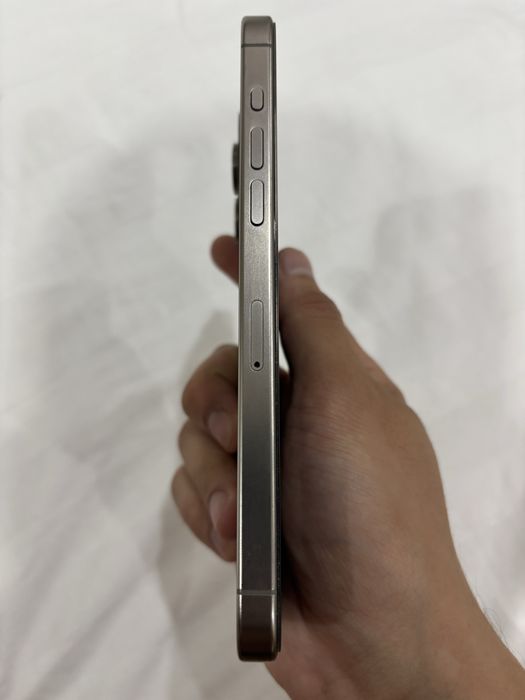 Продам iPhone 15 pro Max