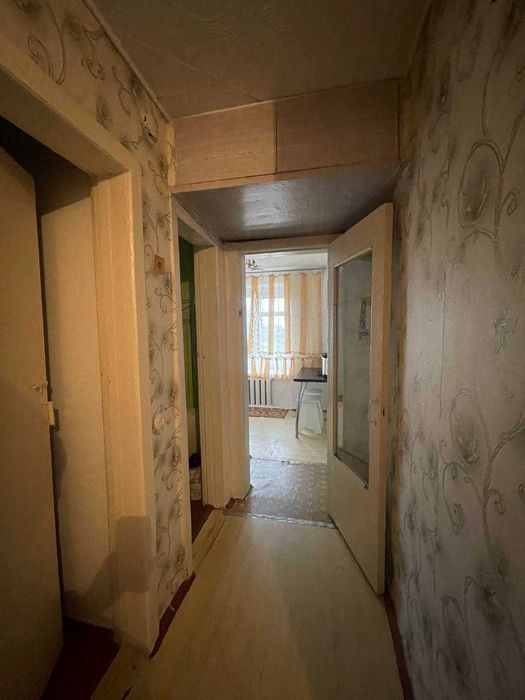 продам двухкомнатную квартиру