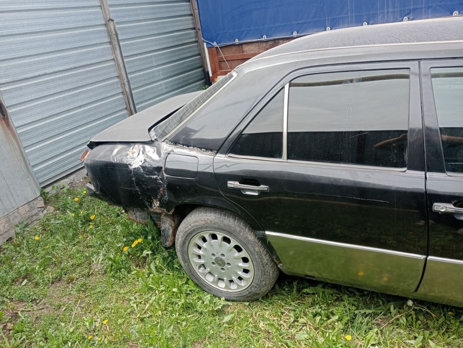 Продам 124 Мерседес