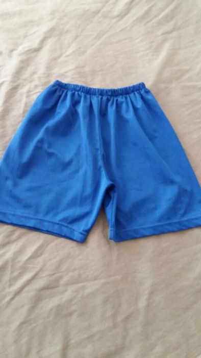 Детски  футболен екип и къси гащи