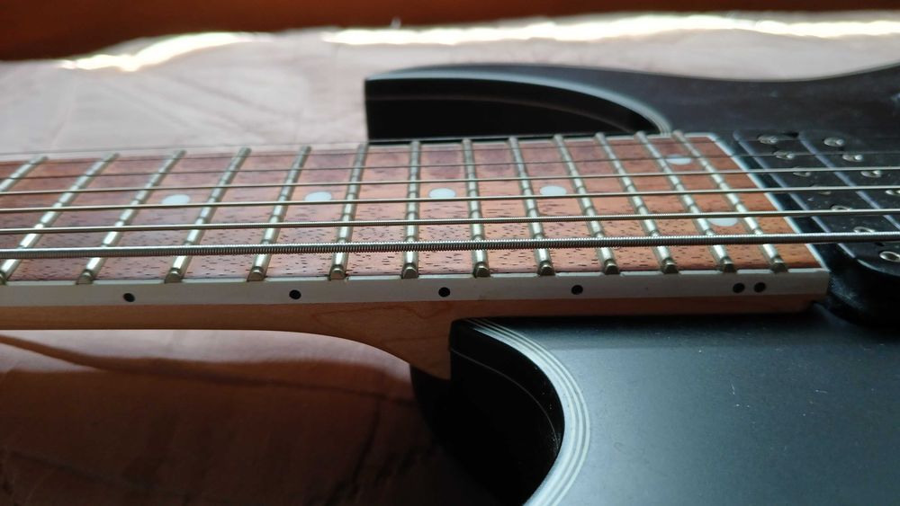 Ibanez RG 7421, 7 струнна електрическа китара