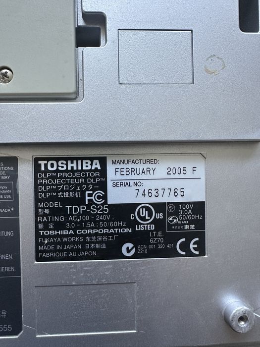 Proiector Toshiba TPD-S25