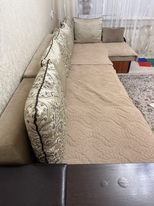 Прдвется диван для гостиной