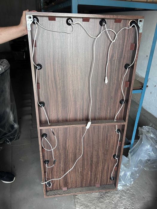 Зеркало и Комод для парикмахерской. Срочно