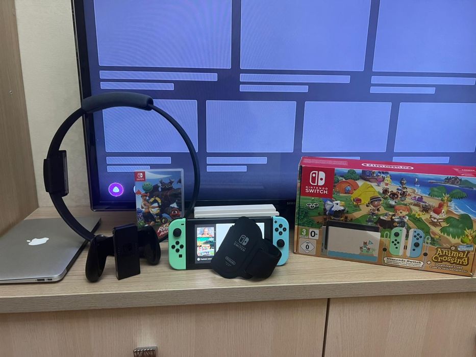 Продам Nintendo Switch Animal Crossing edition