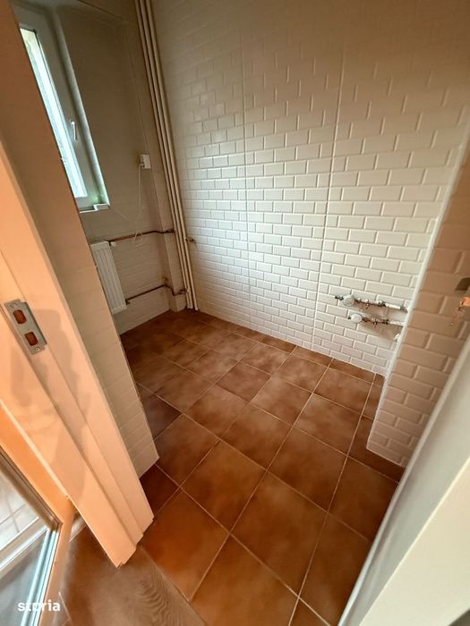Garsoniera Lizeanu, 30 mp, nou renovata, Metrou Obor