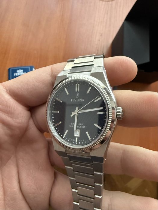 Часовник Festina Swiss Made